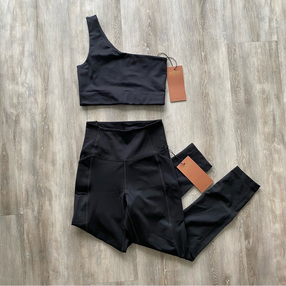 Girlfriend Collective Black One-Shoulder Sports Bra